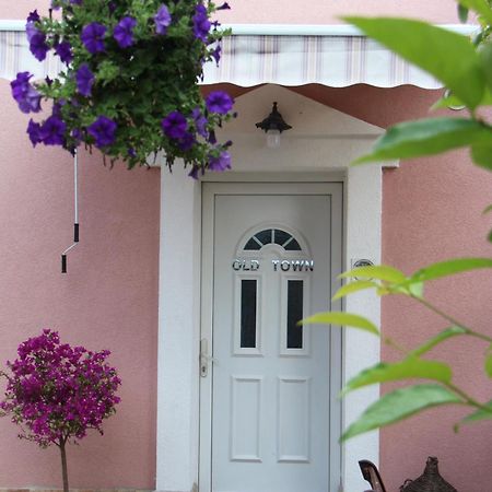 Villa Old Town ポドゴリツァ エクステリア 写真