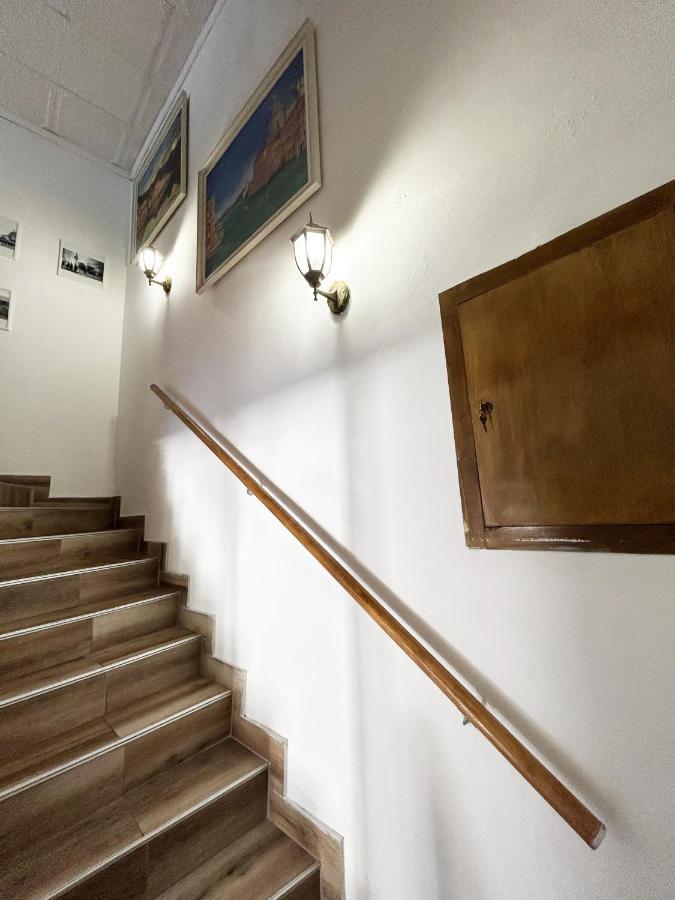 Villa Old Town ポドゴリツァ エクステリア 写真
